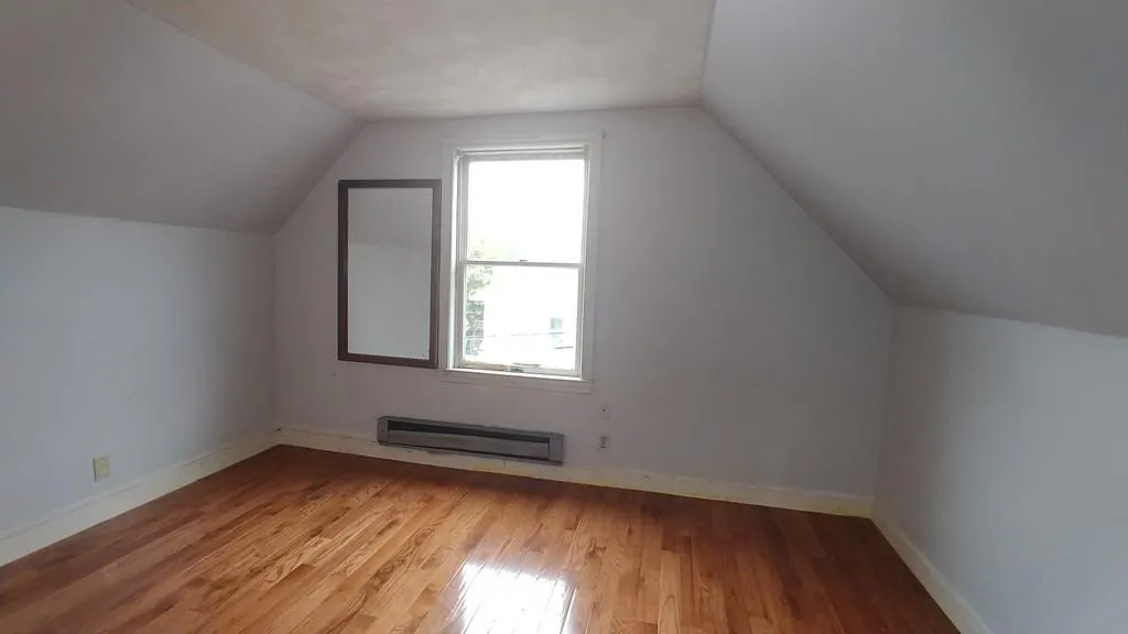 4 bed, 2 bath apartment for rent at 41 Trull St Unit 2, Magoun Square — photo 8 of 11