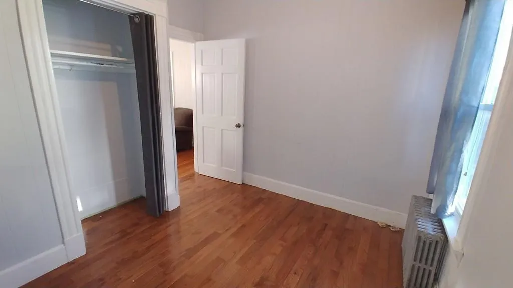4 bed, 2 bath apartment for rent at 41 Trull St Unit 2, Magoun Square — photo 3 of 11