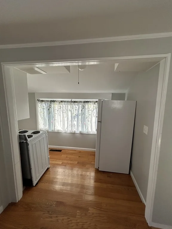 1 bed, 1 bath apartment for rent at 41 Union St Unit R, Rockland — photo 5 of 9