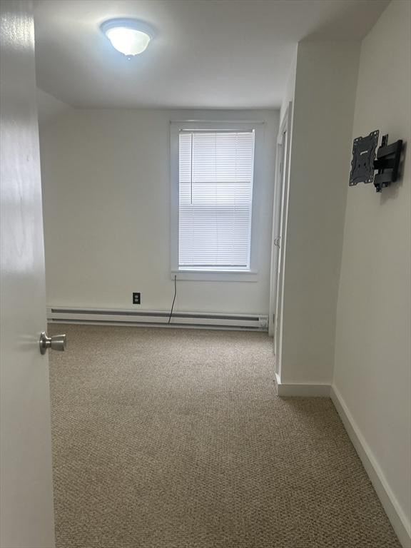 3 bed, 1 bath apartment for rent at 41 Valley St Unit 1, Spencer — photo 5 of 23