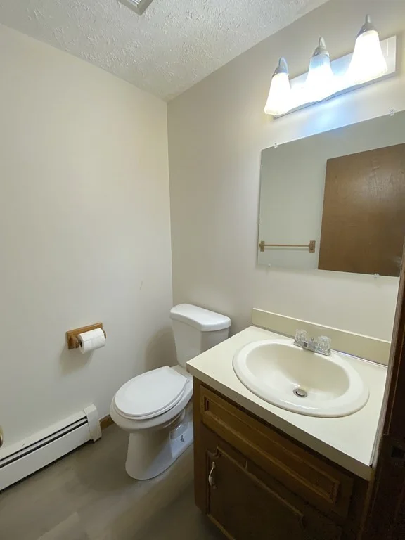 2 bed, 1 bath apartment for rent at 41 Valliria Dr Unit 41, Groton — photo 4 of 8