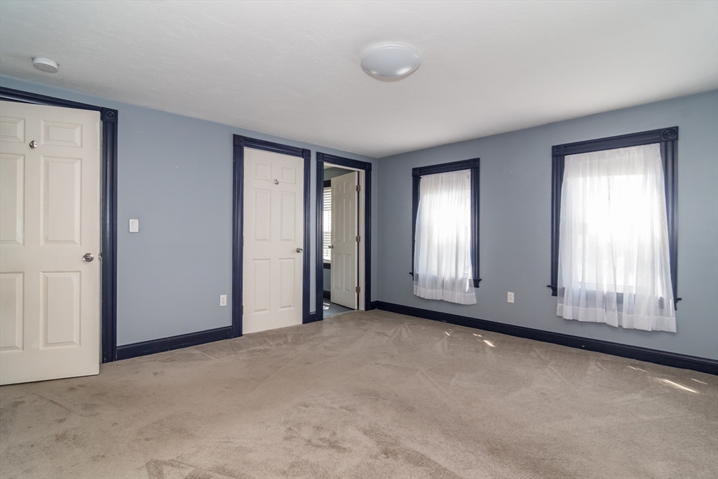 3 bed, 2 bath apartment for rent at 41 W Central Unit 2, Natick — photo 15 of 22