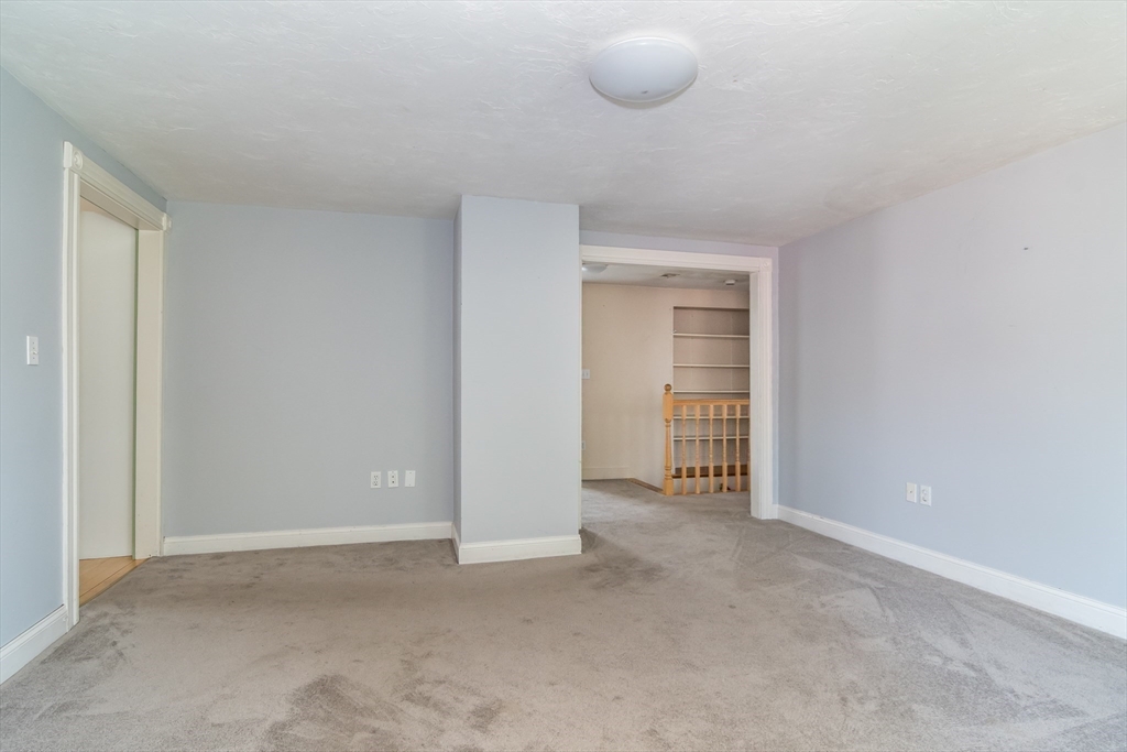 3 bed, 2 bath apartment for rent at 41 W Central Unit 2, Natick — photo 11 of 22