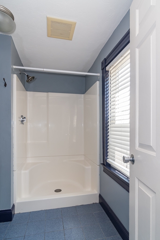 3 bed, 2 bath apartment for rent at 41 W Central Unit 2, Natick — photo 20 of 22