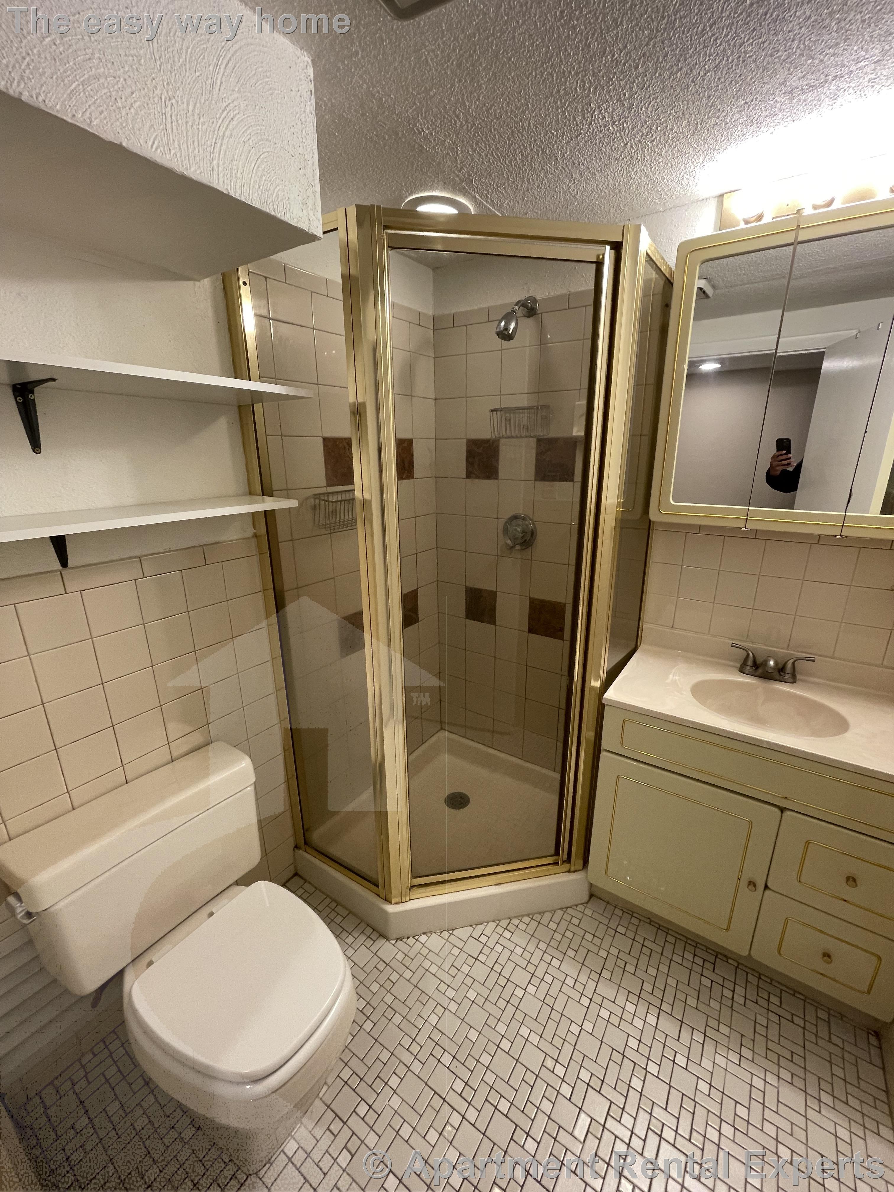 1 bed, 1 bath apartment for rent at 41 Walker St Unit B, Davis Square — photo 5 of 8