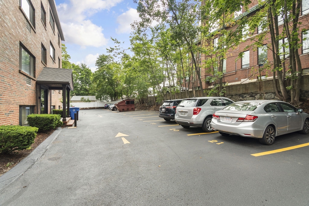 2 bed, 1 bath apartment for rent at 41 Walnut Unit 43, Waltham — photo 9 of 10