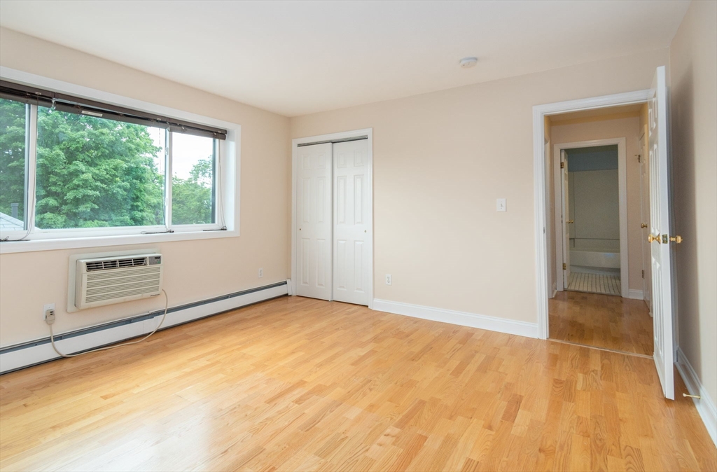2 bed, 1 bath apartment for rent at 41 Walnut Unit 43, Waltham — photo 5 of 10
