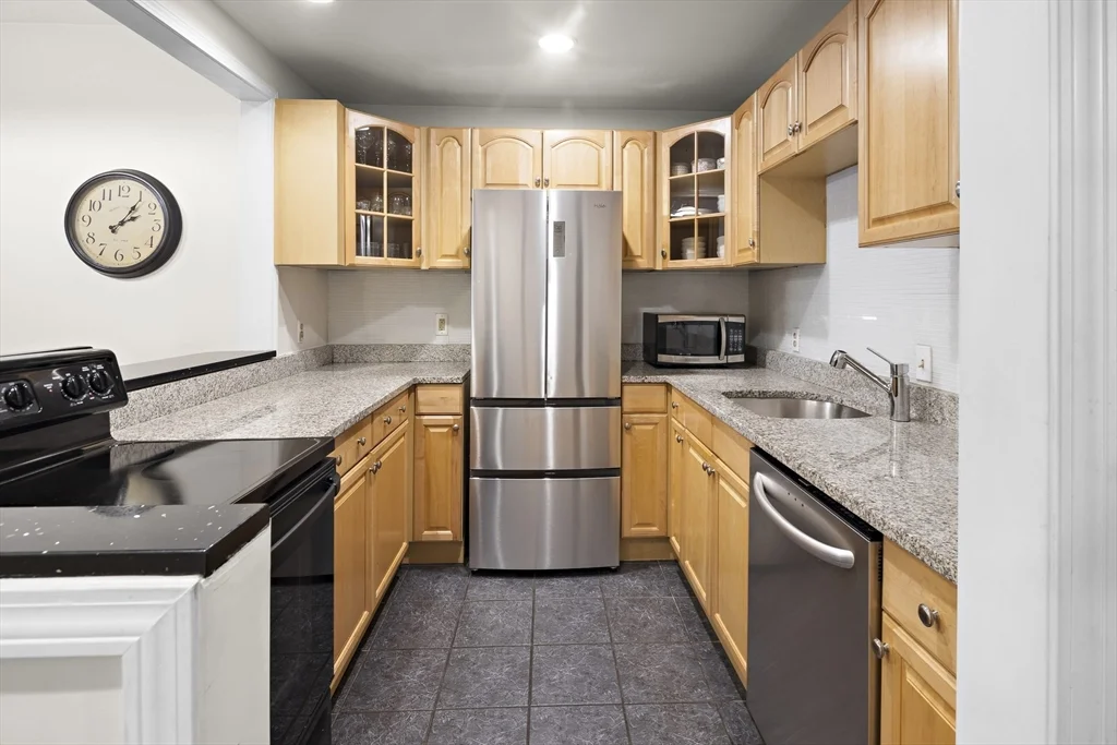 1 bed, 1 bath apartment for rent at 41 Warren Ave Unit 1, South End — photo 7 of 20