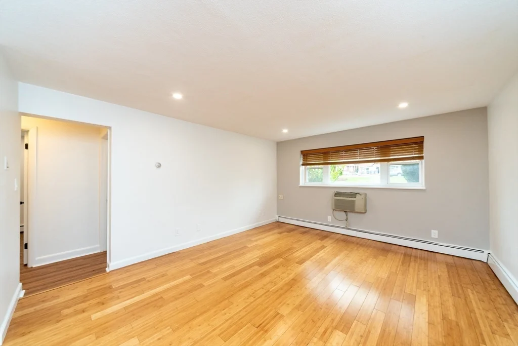 2 bed, 1 bath apartment for rent at 41 Warren St Unit B2, Waltham — photo 3 of 11