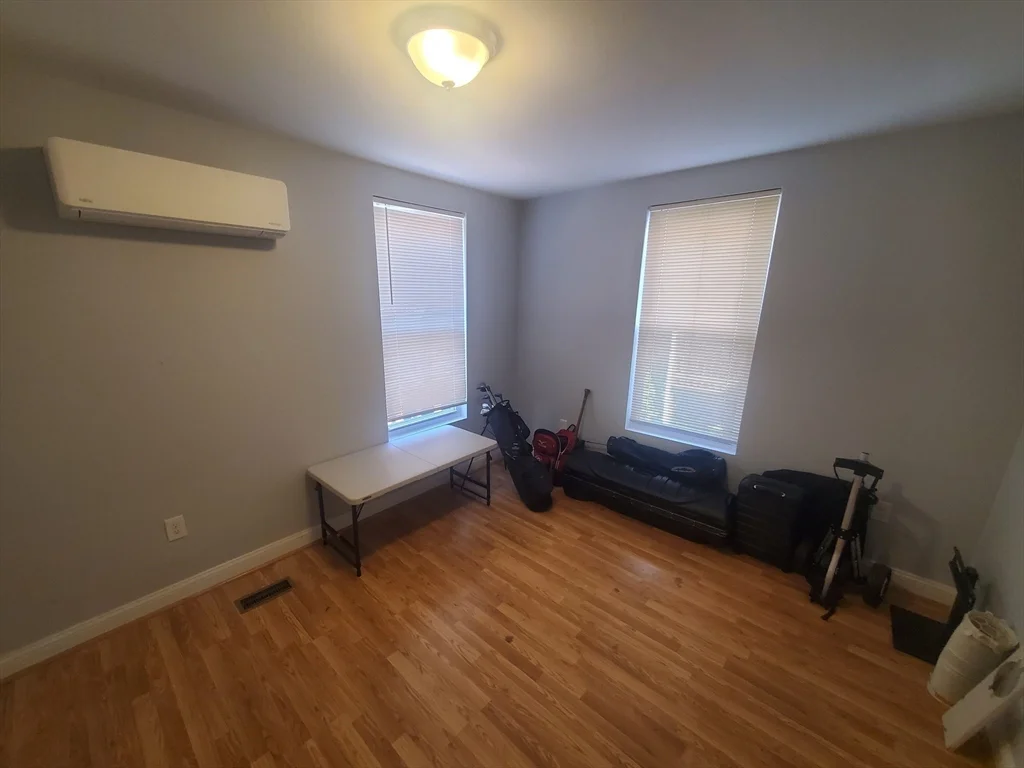 3 bed, 2 bath apartment for rent at 41 Washburn St Unit 1, Dorchester — photo 9 of 14