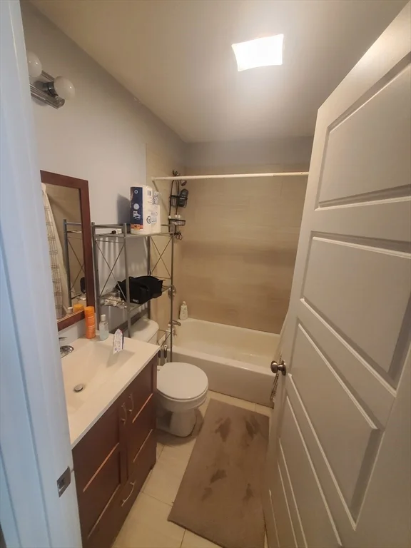 3 bed, 2 bath apartment for rent at 41 Washburn St Unit 1, Dorchester — photo 6 of 14