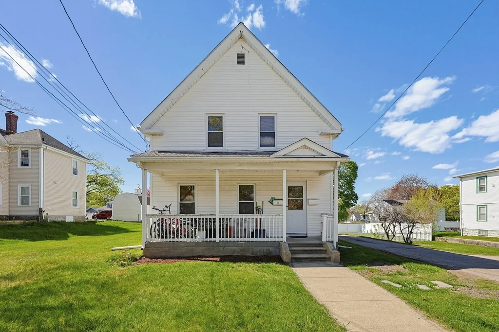 2 bed, 1 bath apartment for rent at 41 Washington St Unit 1, Franklin