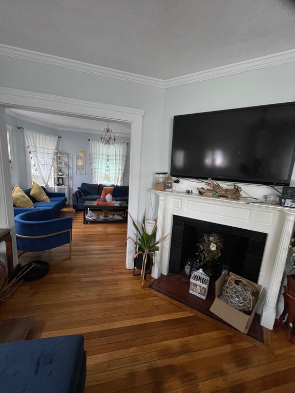 4 bed, 1 bath apartment for rent at 41 Webster St, Wollaston — photo 8 of 17