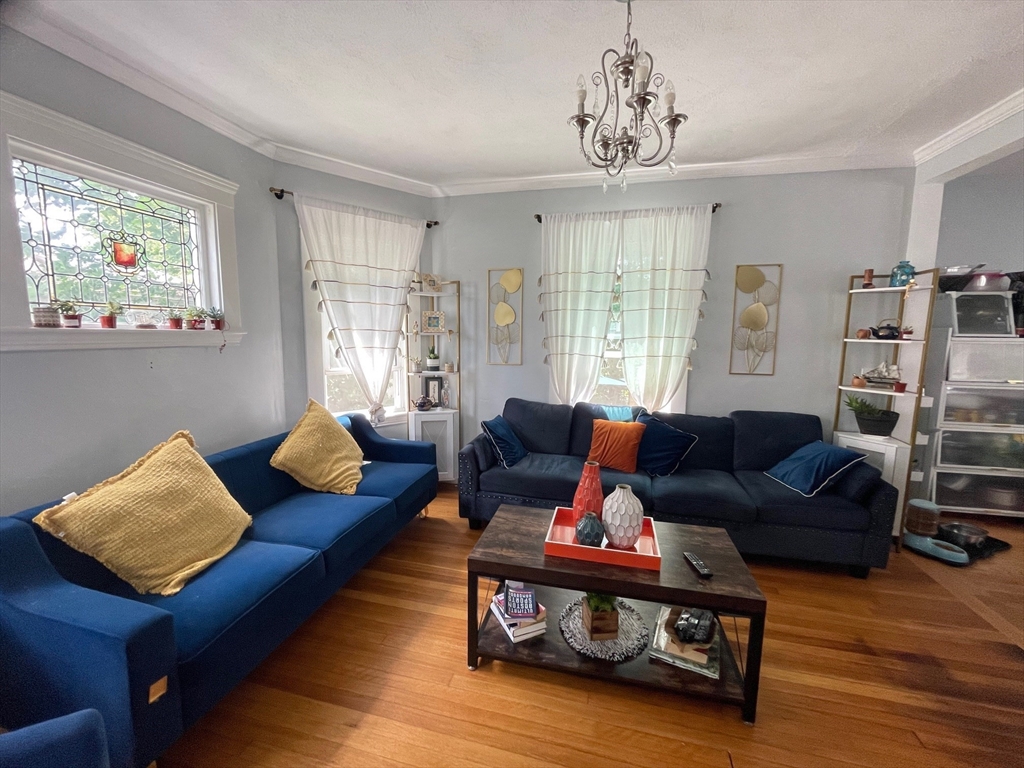 4 bed, 1 bath apartment for rent at 41 Webster St, Wollaston — photo 6 of 17