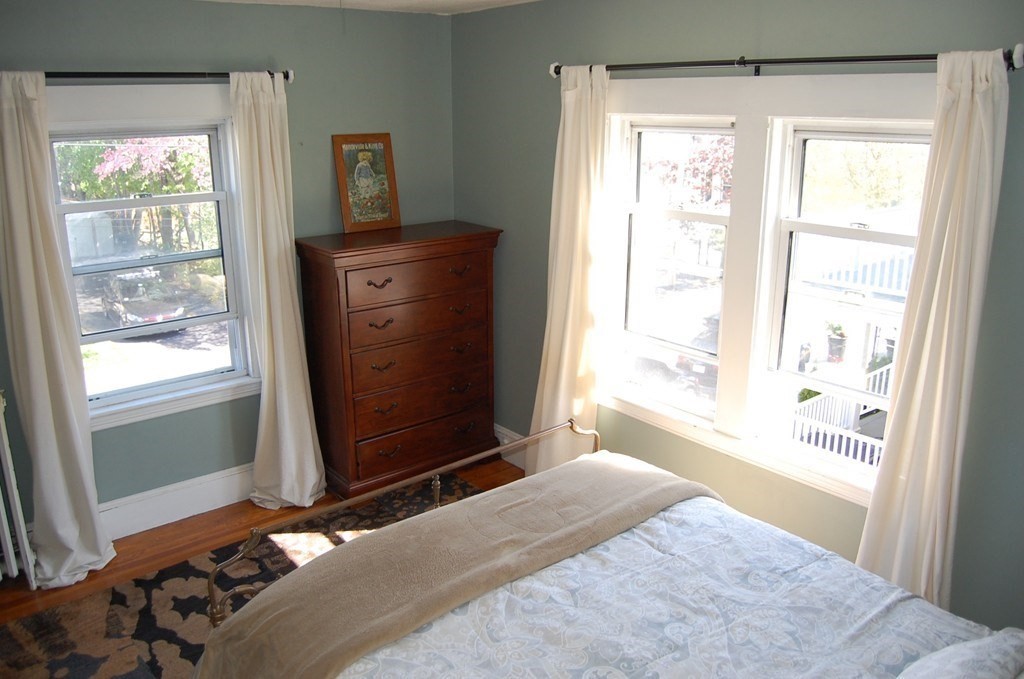 4 bed, 1 bath apartment for rent at 41 Webster St, Wollaston — photo 9 of 17