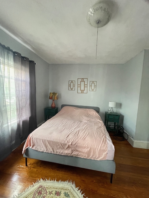 4 bed, 1 bath apartment for rent at 41 Webster St, Wollaston — photo 11 of 17