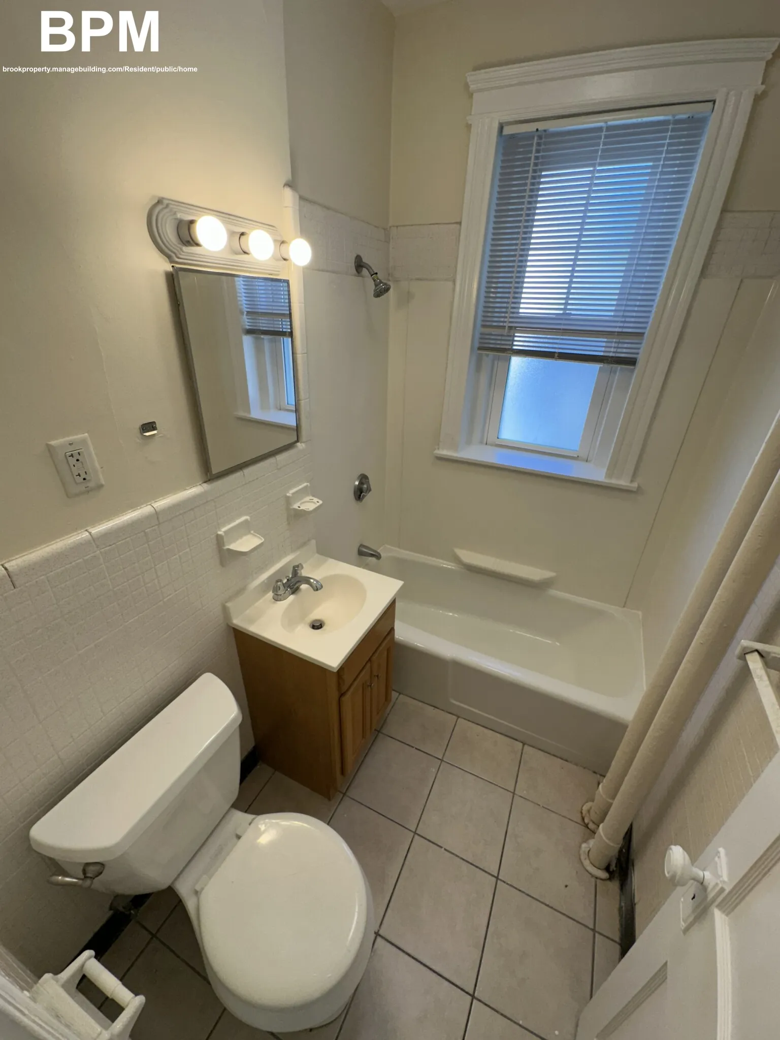 1 bed, 1 bath apartment for rent at 41 Wendell St Unit 34, Baldwin — photo 7 of 8