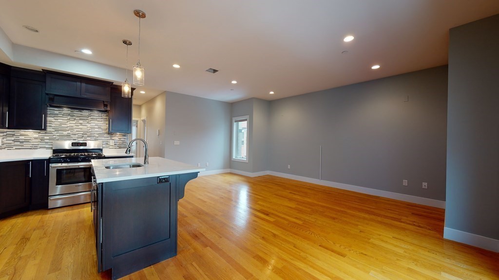 2 bed, 2 bath apartment for rent at 41 W 2nd St Unit 1, South Boston — photo 3 of 13