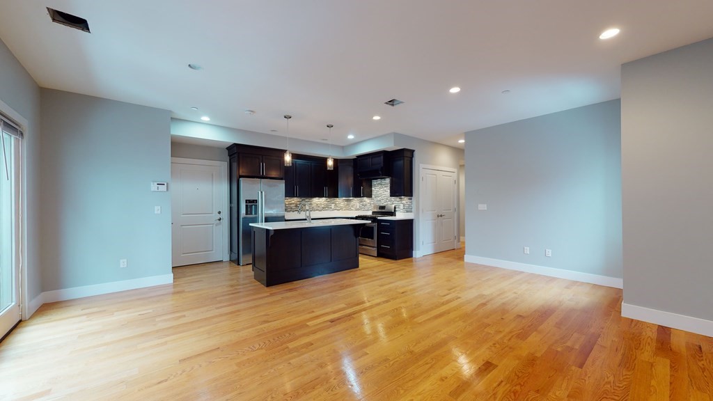 2 bed, 2 bath apartment for rent at 41 W 2nd St Unit 1, South Boston — photo 6 of 13