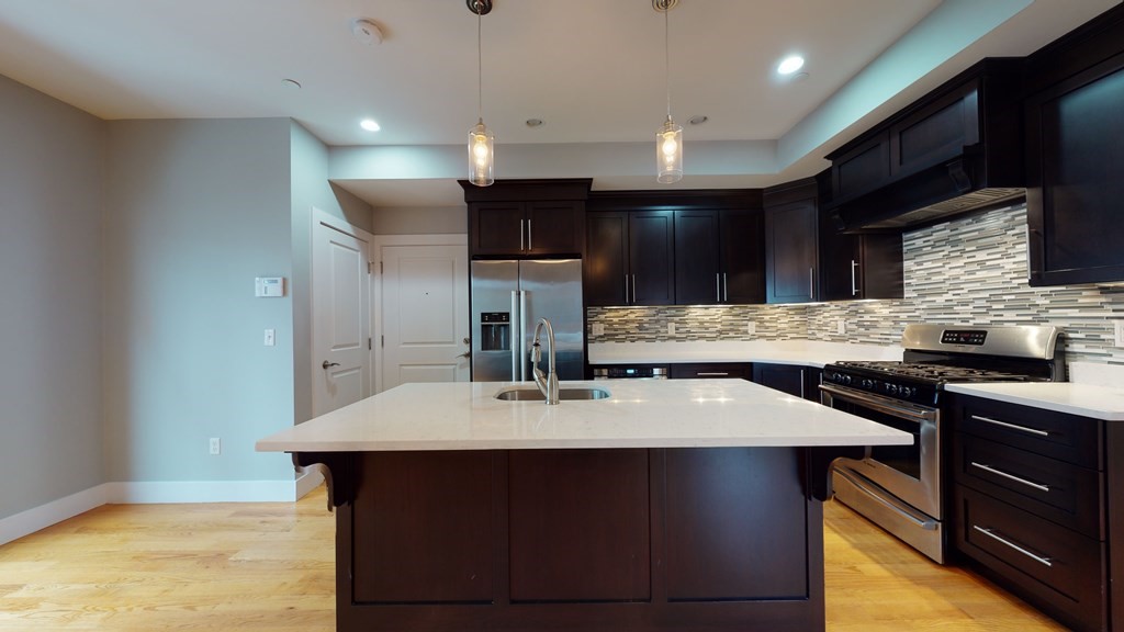 2 bed, 2 bath apartment for rent at 41 W 2nd St Unit 1, South Boston — photo 4 of 13