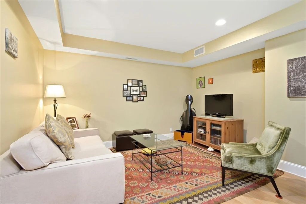2 bed, 1 bath apartment for rent at 41 West Newton St Unit B-1, South End — photo 5 of 24