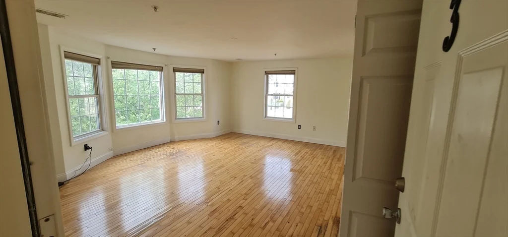 2 bed, 1 bath apartment for rent at 41 West St Unit 3, Hyde Park — photo 6 of 23
