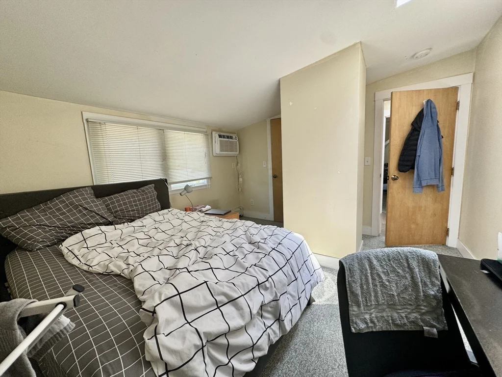 5 bed, 2 bath apartment for rent at 41 Westford St Unit 2, Allston — photo 13 of 27