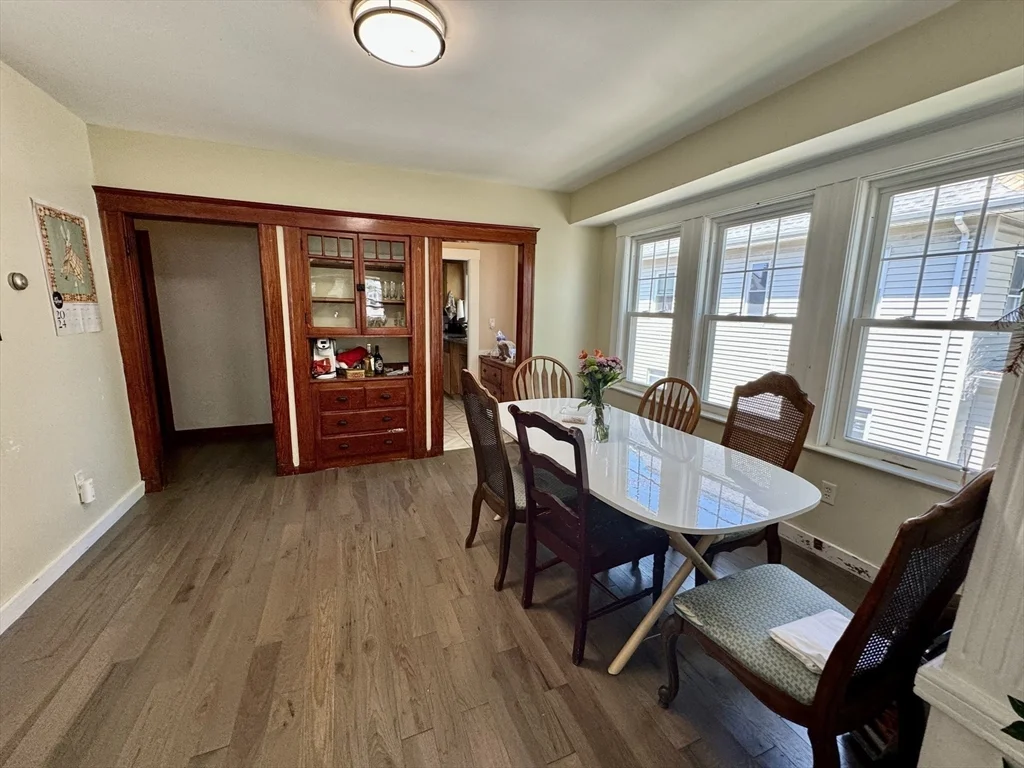 5 bed, 2 bath apartment for rent at 41 Westford St Unit 2, Allston — photo 6 of 27