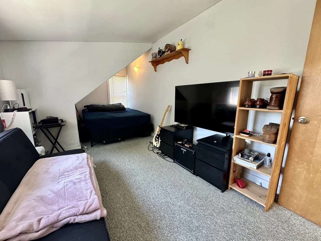 5 bed, 2 bath apartment for rent at 41 Westford St Unit 2, Allston — photo 8 of 27