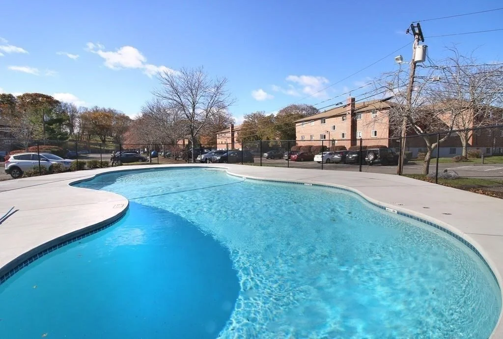 2 bed, 1 bath apartment for rent at 41 Westgate Unit 1, West Roxbury — photo 8 of 12