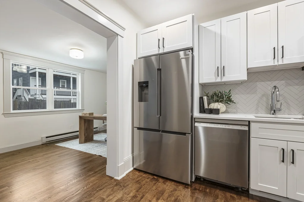 3 bed, 2 bath apartment for rent at 41 Westmoreland Unit 1, Dorchester — photo 8 of 28