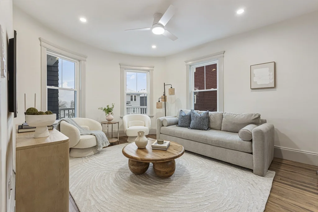 3 bed, 2 bath apartment for rent at 41 Westmoreland Unit 1, Dorchester