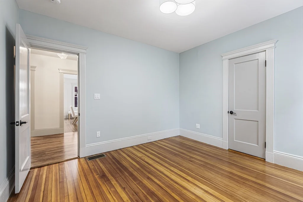 3 bed, 2 bath apartment for rent at 41 Westmoreland Unit 1, Dorchester — photo 24 of 28