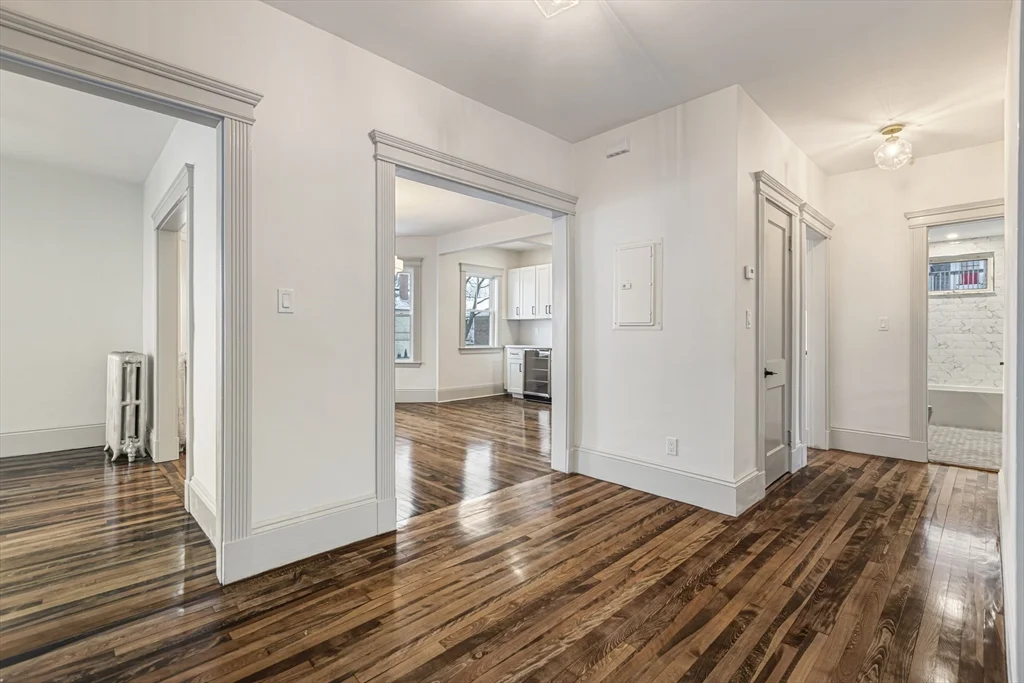 3 bed, 1 bath apartment for rent at 41 Westmoreland Unit 3, Dorchester — photo 15 of 22