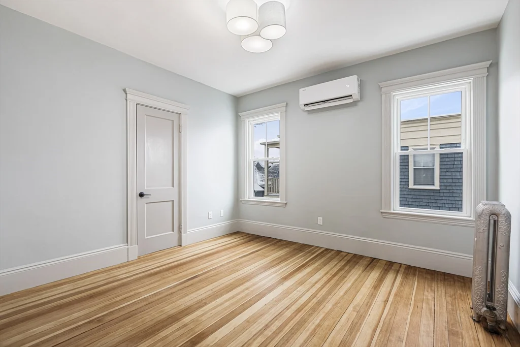 3 bed, 1 bath apartment for rent at 41 Westmoreland Unit 3, Dorchester — photo 13 of 22