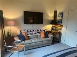 2 bed, 1 bath apartment for rent at 41 Wharf Path Unit 41, Marblehead — photo 9 of 11
