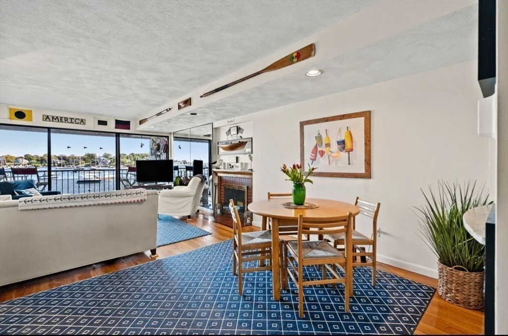 2 bed, 1 bath apartment for rent at 41 Wharf Patth Unit 41, Marblehead — photo 12 of 22