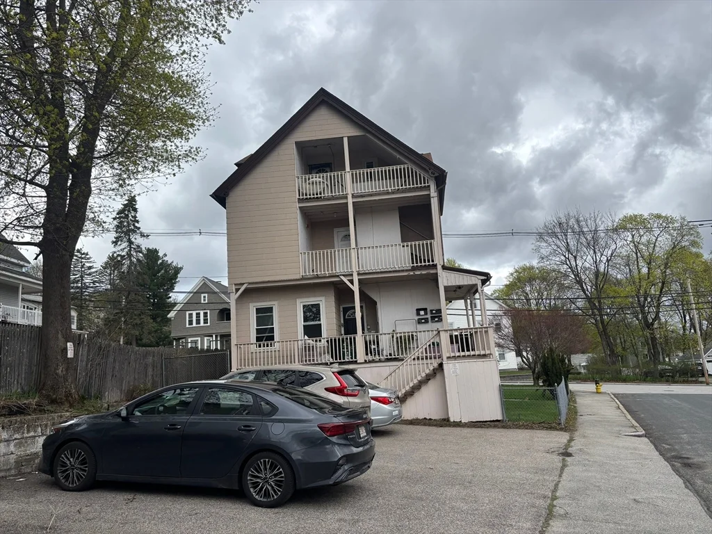 1 bed, 1 bath apartment for rent at 41 Whipple St Unit 3, Worcester — photo 22 of 26