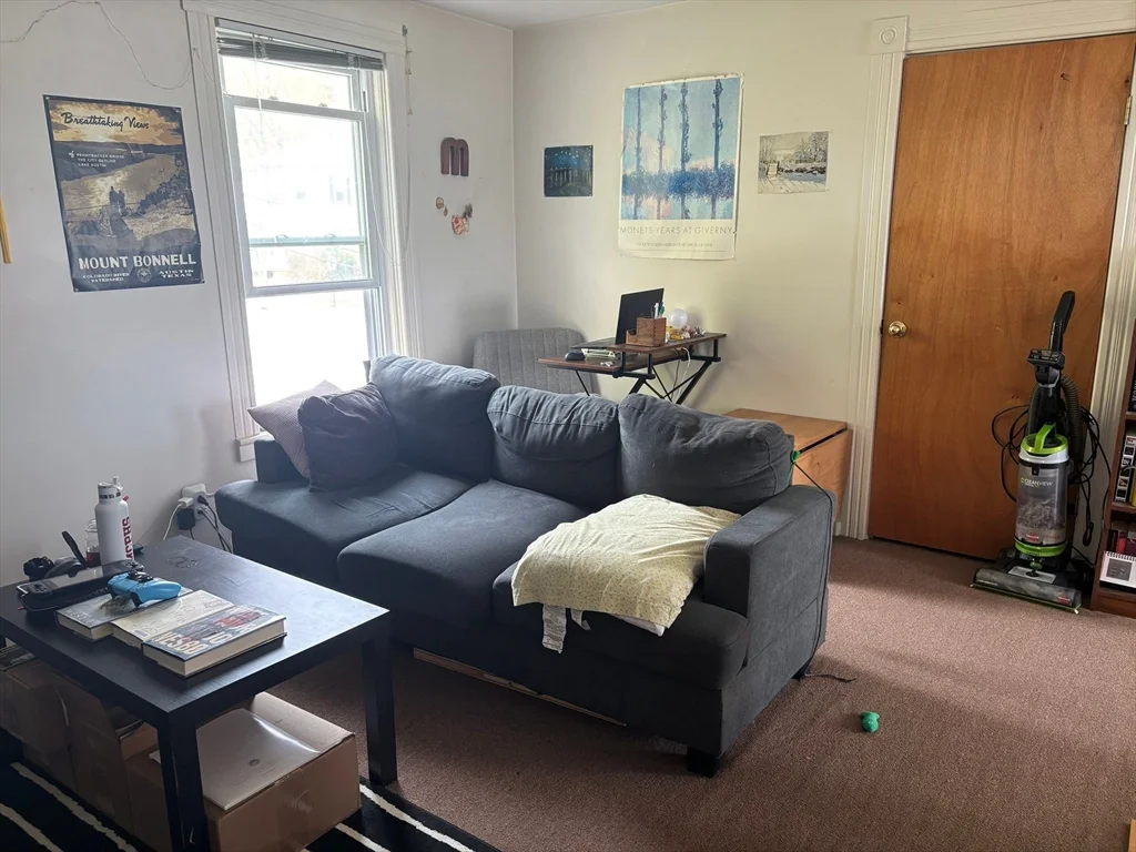 1 bed, 1 bath apartment for rent at 41 Whipple St Unit 3, Worcester — photo 5 of 26