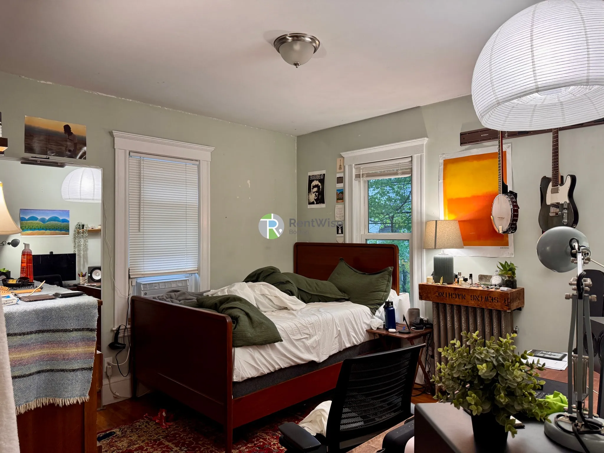 6 bed, 2 bath apartment for rent at 41 Whitfield Rd Unit 1, Tufts — photo 2 of 22