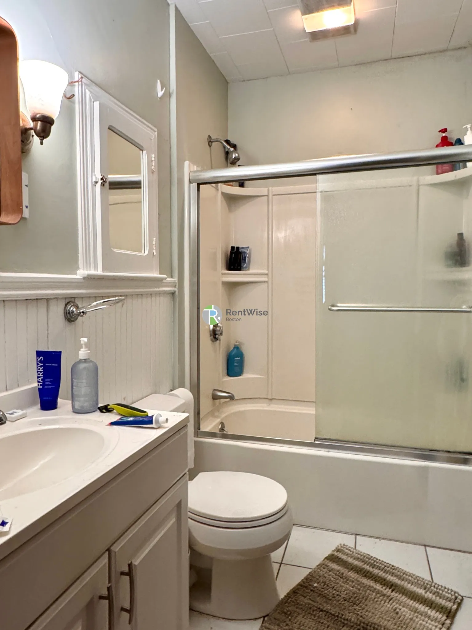 6 bed, 2 bath apartment for rent at 41 Whitfield Rd Unit 1, Tufts — photo 12 of 22