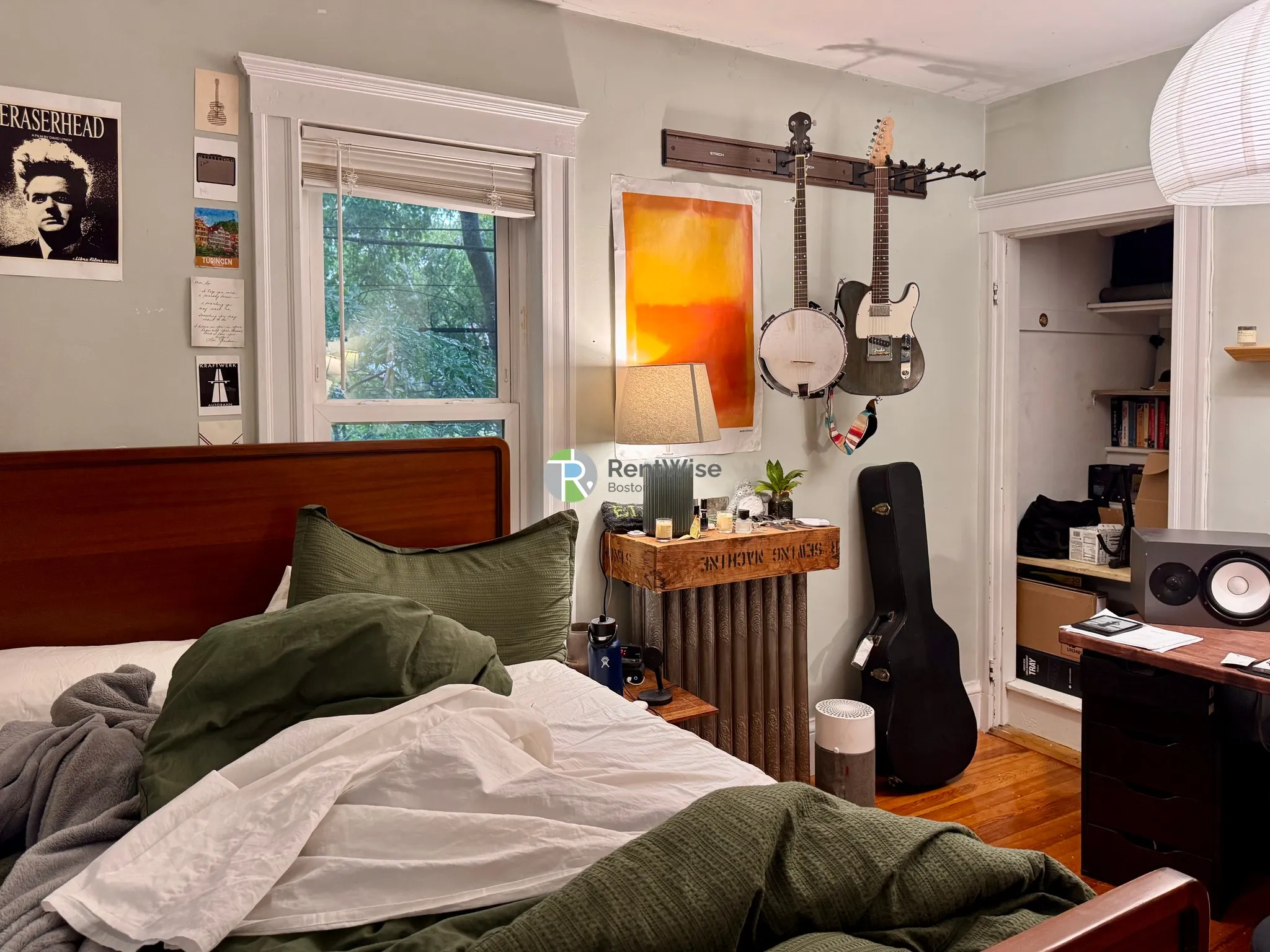 6 bed, 2 bath apartment for rent at 41 Whitfield Rd Unit 1, Tufts — photo 6 of 22