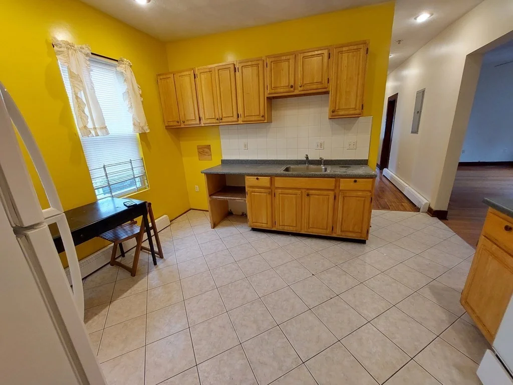 3 bed, 1 bath apartment for rent at 41 Wildwood St Unit 2, Dorchester — photo 2 of 11