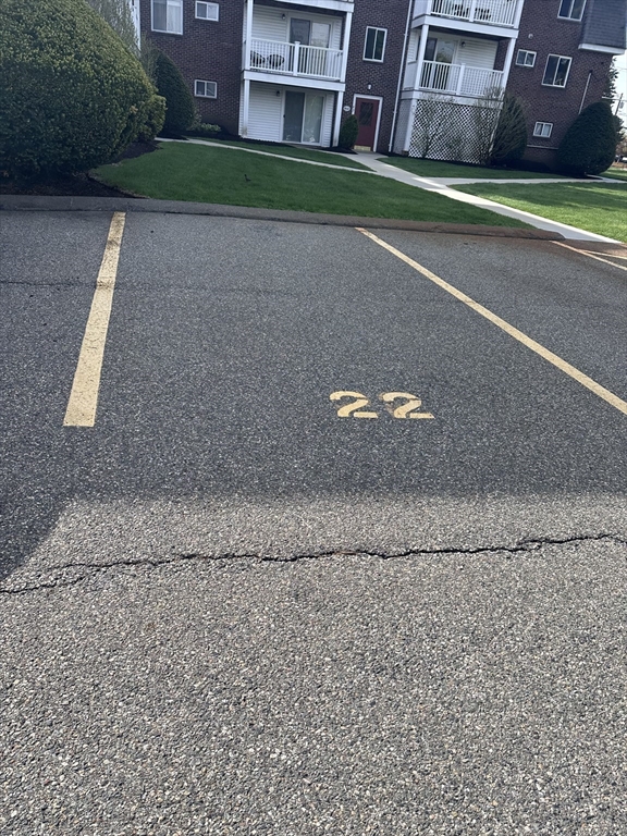 2 bed, 1 bath apartment for rent at 41 Will Unit 22, Canton Junction — photo 4 of 19