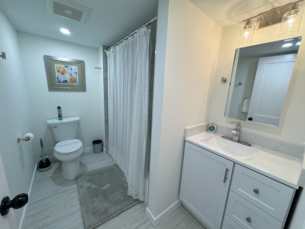 3 bed, 1 bath apartment for rent at 41 Wiltshire Unit A, Boston — photo 15 of 18
