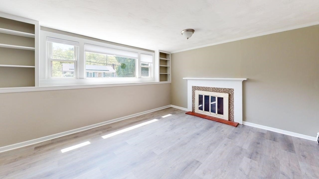 1 bed, 1 bath apartment for rent at 41 Winter Unit B, Waltham