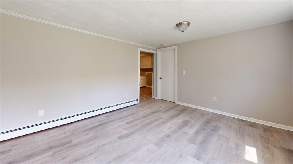 1 bed, 1 bath apartment for rent at 41 Winter Unit B, Waltham — photo 7 of 16