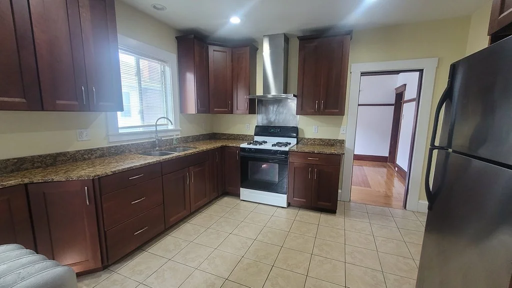 4 bed, 2 bath apartment for rent at 41 Woodward Unit 41, Quincy Center — photo 12 of 26