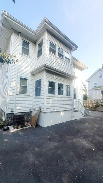 4 bed, 2 bath apartment for rent at 41 Woodward Unit 41, Quincy Center — photo 4 of 26