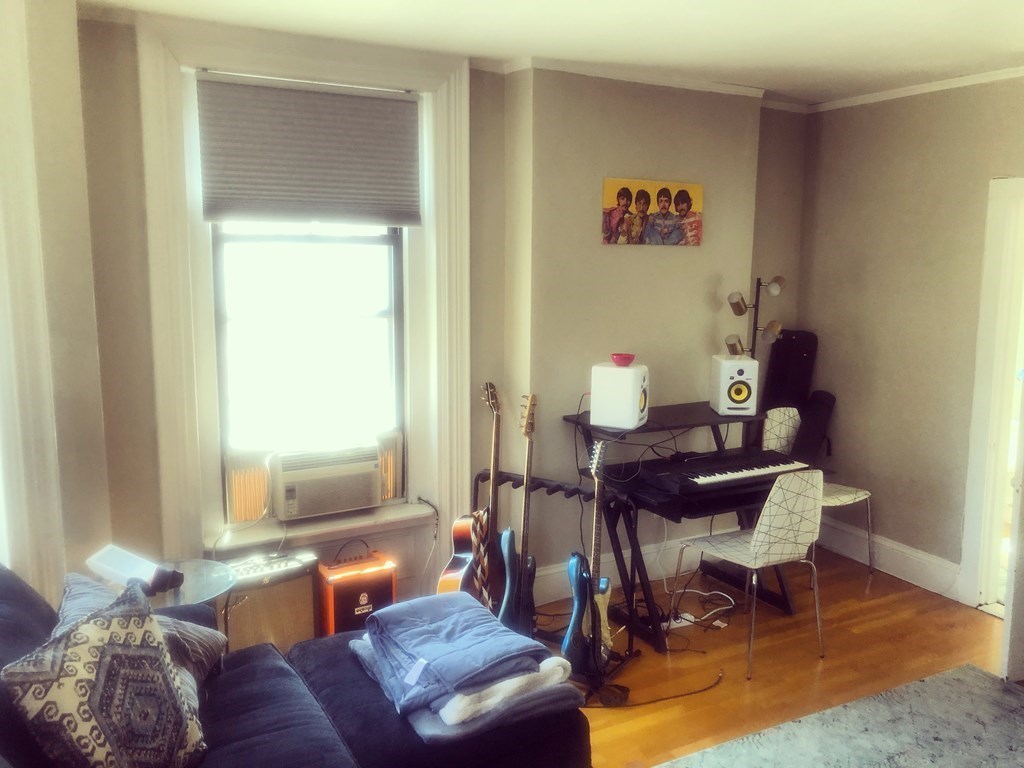 1 bed, 1 bath apartment for rent at 41 Worcester Sq Unit 3, South End — photo 21 of 31
